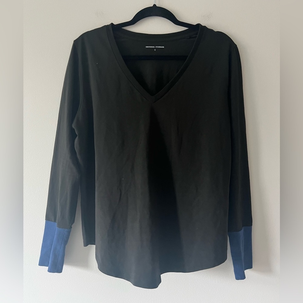 Universal Standard Rhine V Neck Color Block Cuff LS Tee SZ Small (US 14/16)